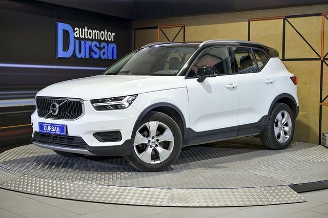 Volvo XC40   2.0 D3 Momentum Pro Auto 