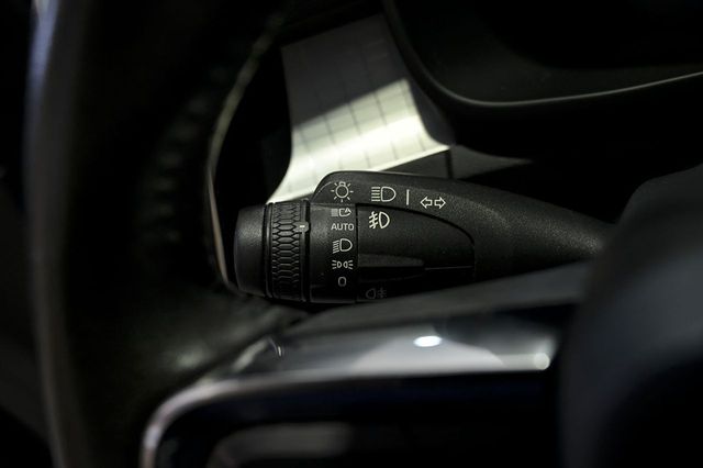 Volvo XC40   2.0 D3 Momentum Pro Auto 