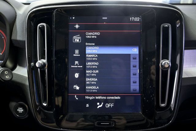 Volvo XC40   2.0 D3 Momentum Pro Auto 