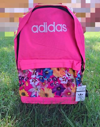 Mochila Adidas rosa estampada