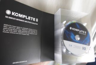 Native Instruments Komplete 8 CAJA (sin licencia)