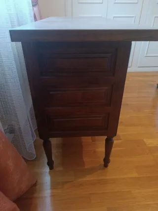 Cómoda madera maciza estilo castellano