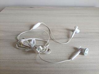 Auriculares Motorola blancos - Conector 2,5mm