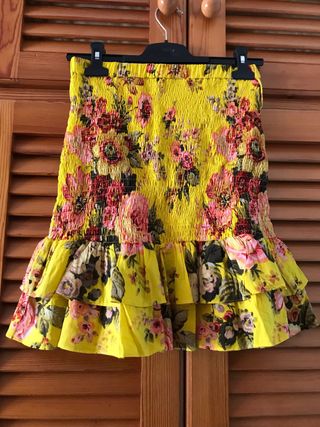 Falda floral amarilla