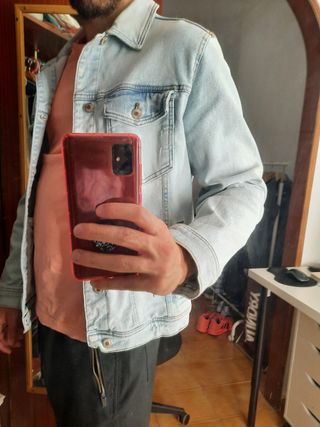 Chaqueta vaquera Zara azul claro