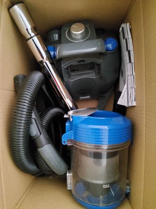 Aspiradora sin bolsa. 2L