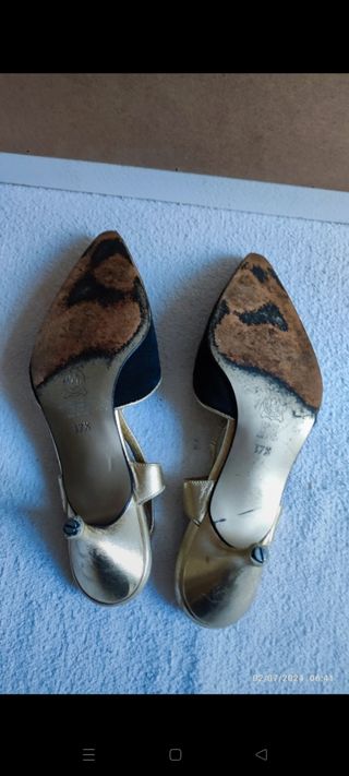 Sandali neri e oro - tacco medio