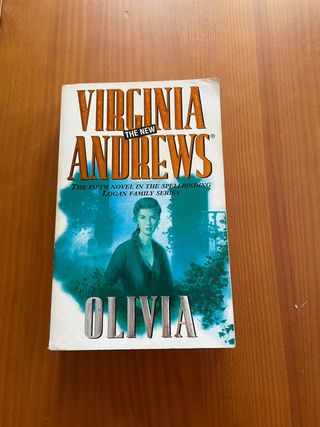2 Livros: Olívia + Nigthmares and Dreamscapes