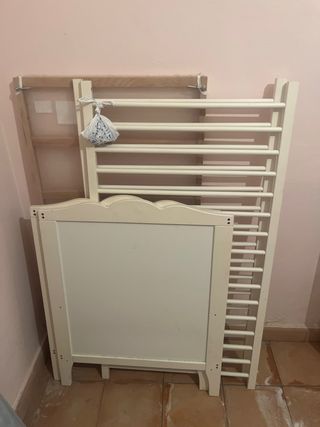 DOS CunaS blancaS Ikea + colchones