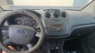 Ford Transit Connect 2012
