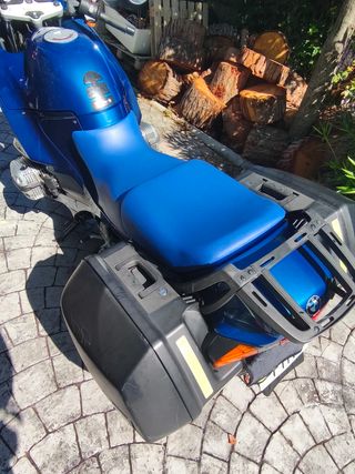 BMW R1150RS- Moto Azul