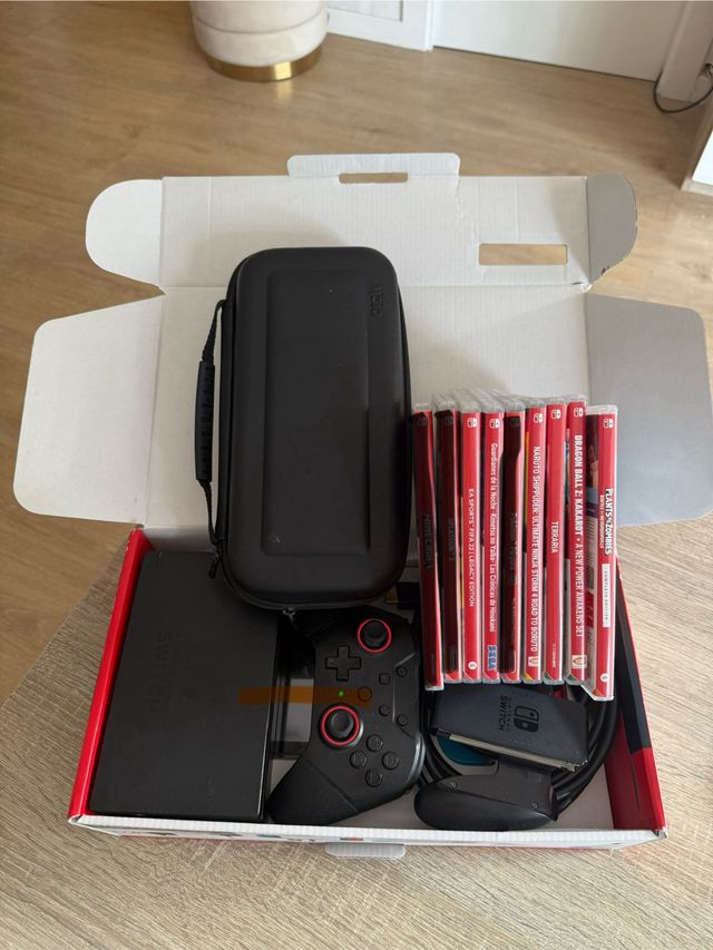 Nintendo Switch + 6 juegos