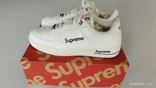 Zapatillas Supreme Blancas - Nuevas