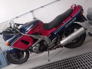 Kawasaki ZZR - Moto deportiva