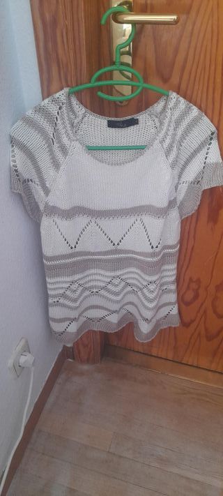 Top beige y crema crochet