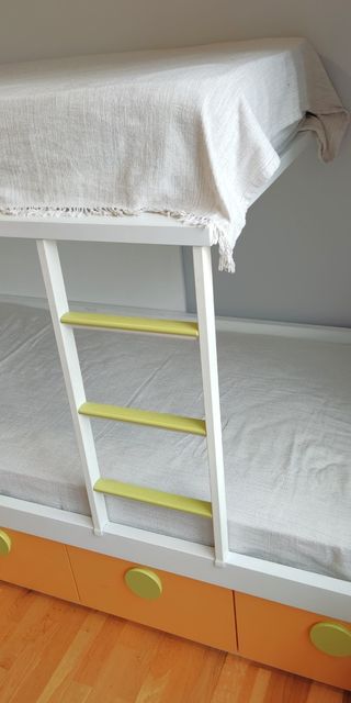Cama litera infantil con armario y cajones