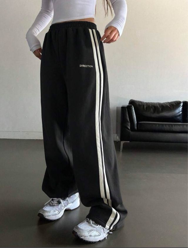 Pantalones deportivos negros talla M