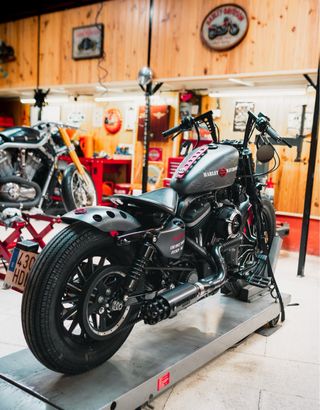Harley Davidson 883