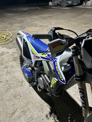 Sherco 300 sef-r con 100 horas