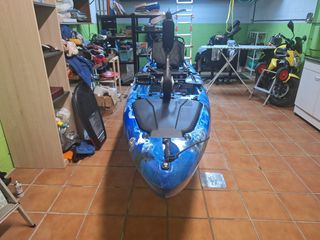 Kayak Pesca con pedalera. Buen estado.
