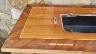 Mesa Alfa de Coser Antigua