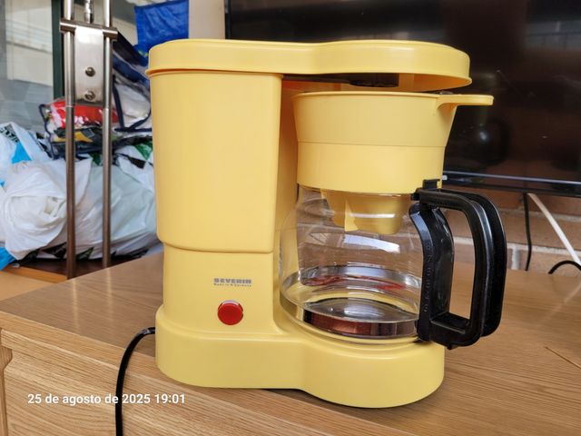 Cafetera Severin amarilla vintage