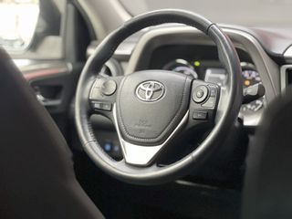 Rav4 2.5l hybrid 2WD Advance Pack Drive