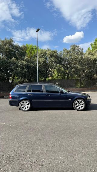 BMW Serie 3 320i Touring