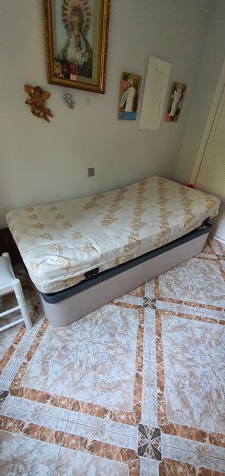 Colchón 90cm usado. lo regalo 
