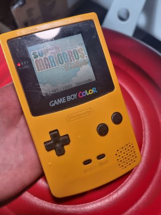 Game Boy Color Amarillo