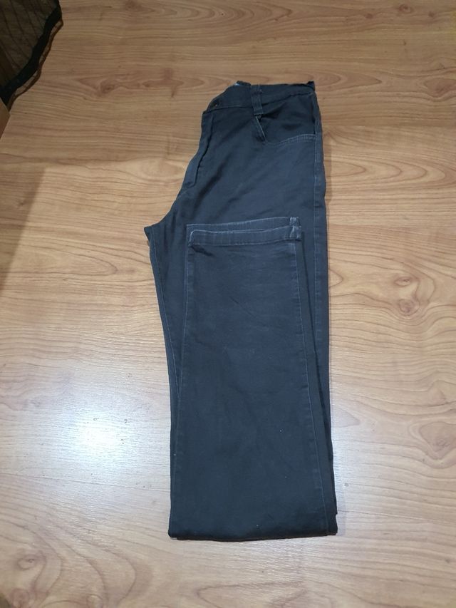 Uniforme Mariano Serra 14-16 años