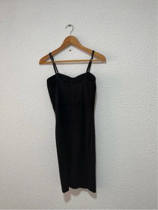 Vestido Negro Ajustado