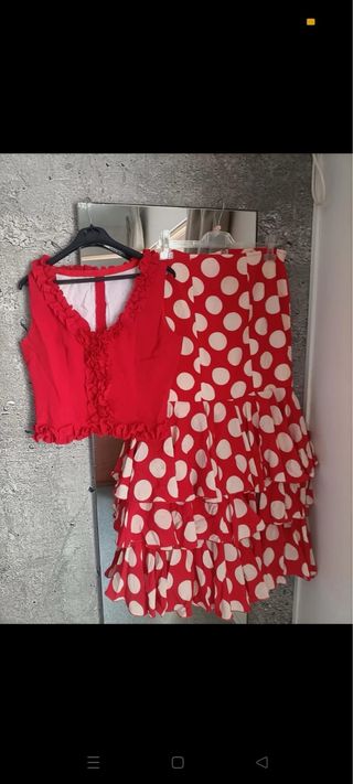 Traje gitana lunares rojo blanco
