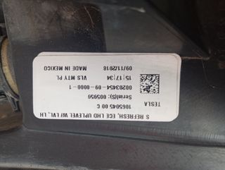 Faros Tesla Model 6 2017