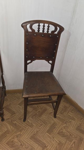 Silla madera antigua