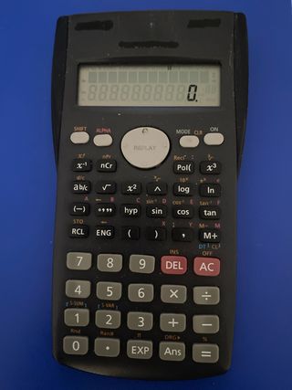 Calculadora científica CASIO fx-82MS