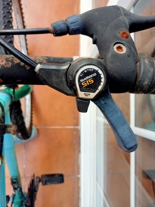 Bicicleta MTB antigua: piezas o reparar