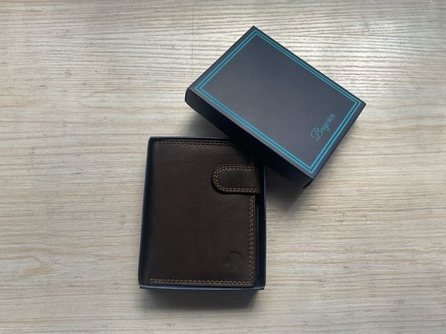 Cartera de piel marrón oscuro con cierre,nuevo