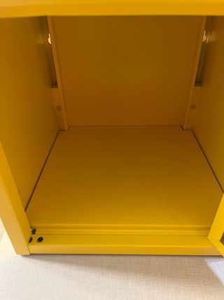 Armario IKEA amarillo metal