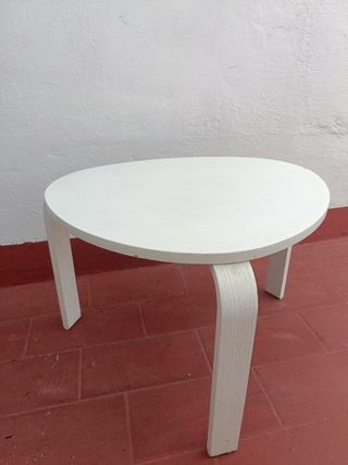 Mesa Ikea ovalada



