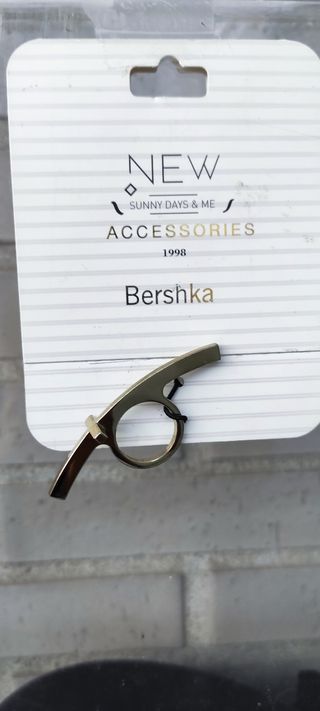 Anllo Bershka dorado NUEVO