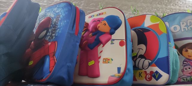 Mochila Mickey, Minnie, Pokémon, Peppa, Dora...