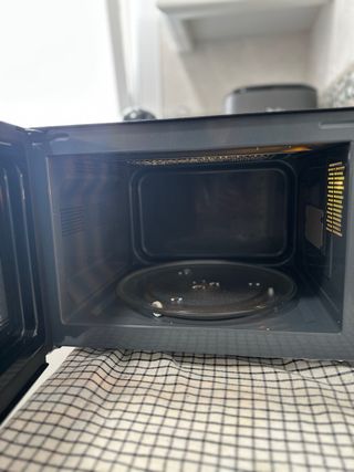 Microondas Candy con grill