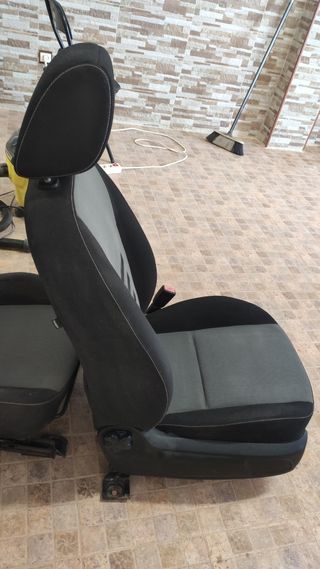 Asiento Ford Focus - Gris/Negro