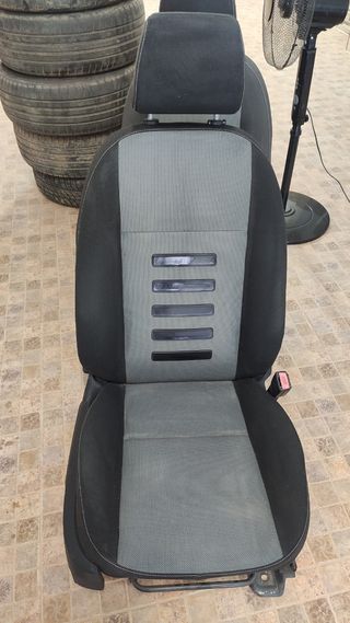 Asiento Ford Focus - Gris/Negro