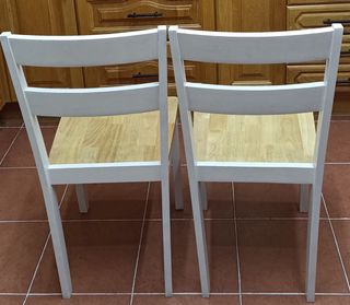 2 Sillas Cocina Madera Blancas. en perfecto estado