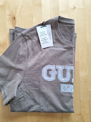 Camiseta Guess