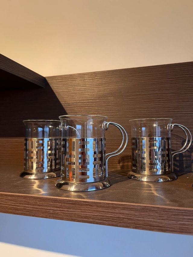 Juego 5 tazas cristal metal