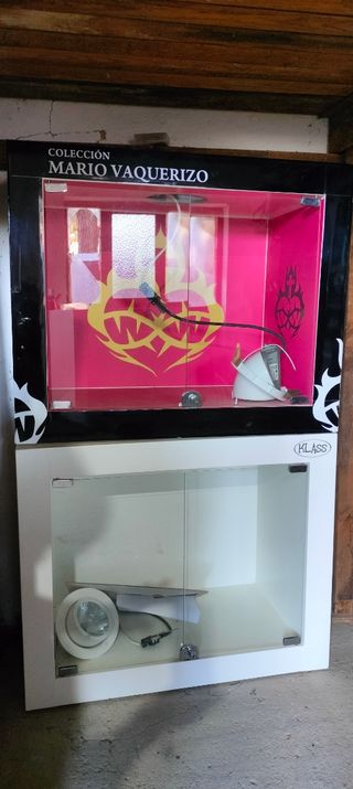 Vitrina expositora blanca