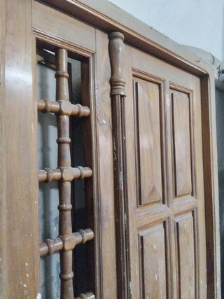 Puerta madera antigua